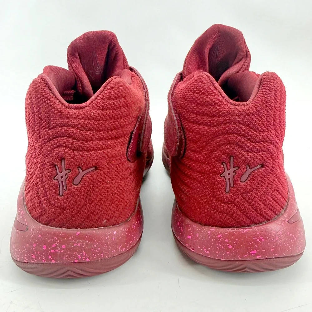 Nike Kyrie 2 Red Velvet Basketball Shoes Youth 6.5Y Red Mid Top Strap Sports